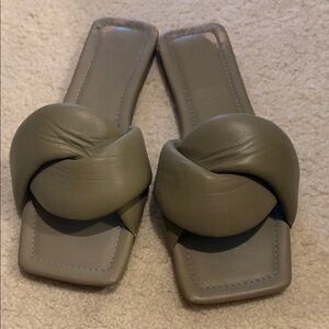 H&M premium collection Khaki Women's Slide Sandals